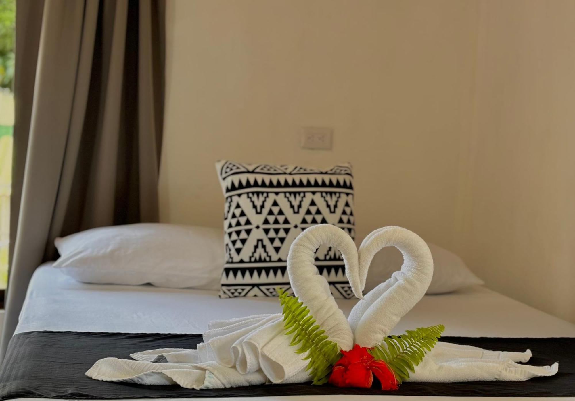 Carey Lodging Tortuguero Exterior photo